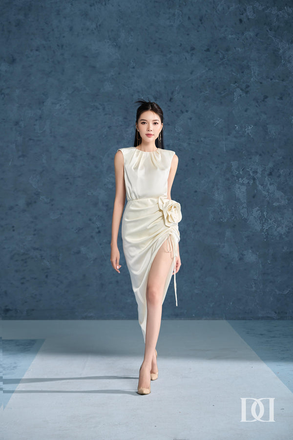 Sumie Dress - Đầm Ôm Đôn Vai Rút Dây Đính Hoa