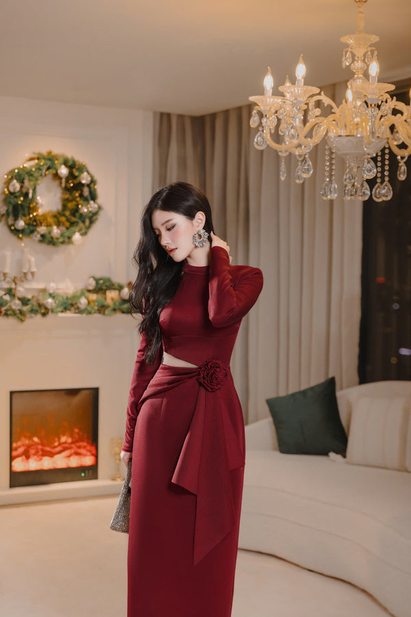 KYLA DRESS - ĐẦM CUT OUT DÁNG DÀI ĐÍNH HOA